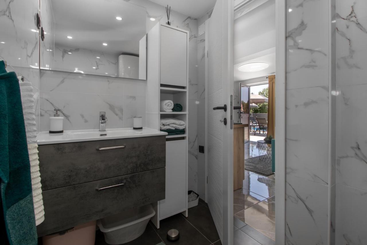 Apartments Mila Klenovica Dış mekan fotoğraf