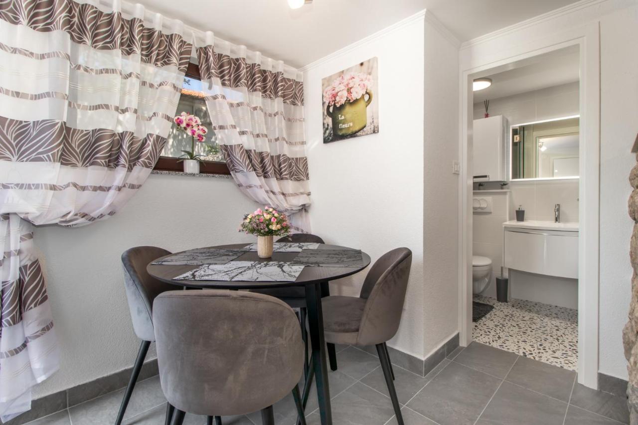 Apartments Mila Klenovica Dış mekan fotoğraf